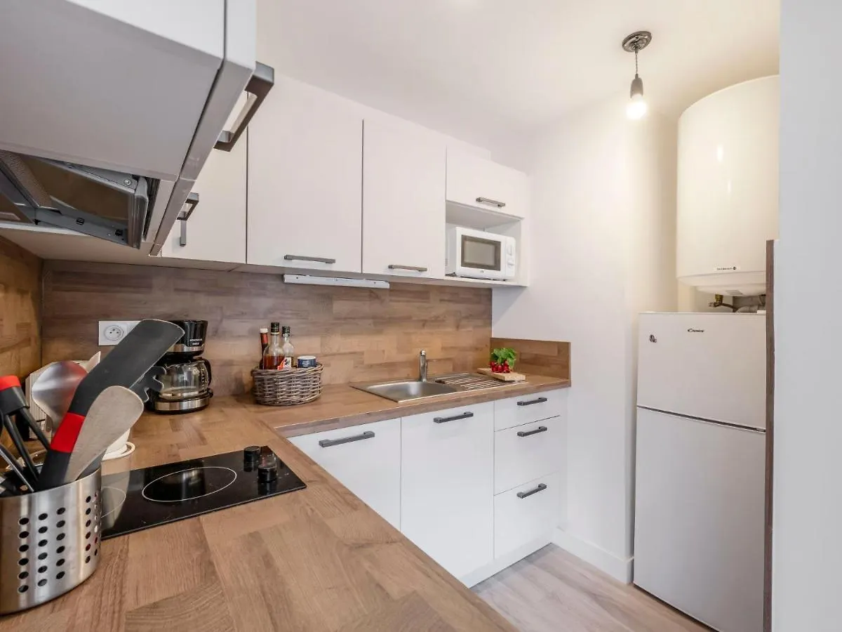 Apartment Les Embruns-5 By Interhome Carnac