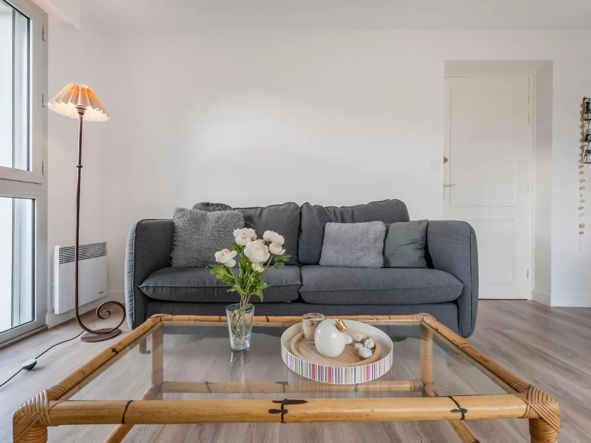 Apartment Les Embruns-5 By Interhome Carnac France