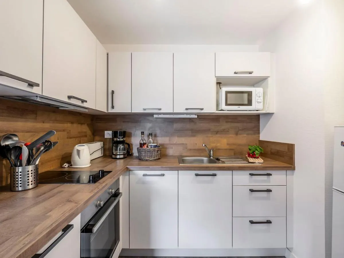 Apartment Les Embruns-5 By Interhome Carnac